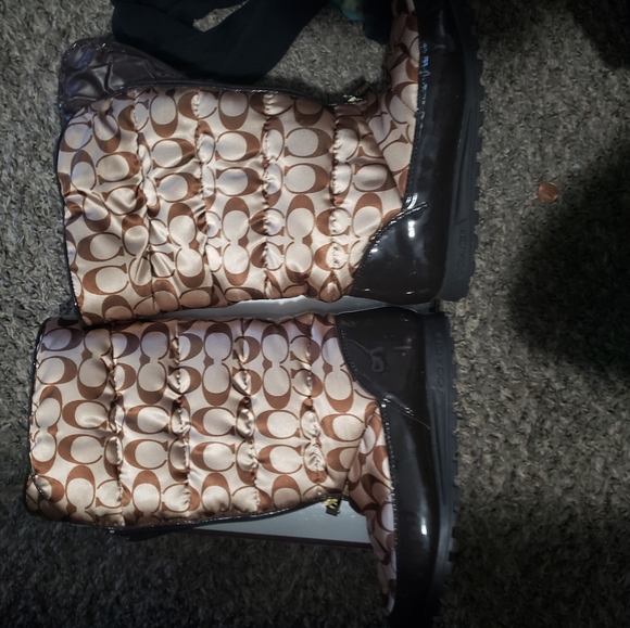 Coach snow boots - Picture 3 of 3
